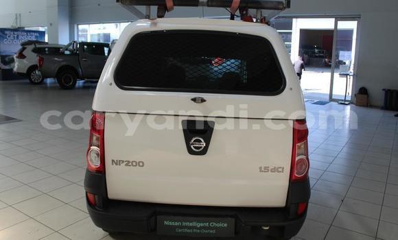 Acheter Occasion Voiture Nissan NP 300 Blanc à Chinsali, Nord Acheter Occasion Voiture Nissan NP 300 Blanc à Chinsali, Nord