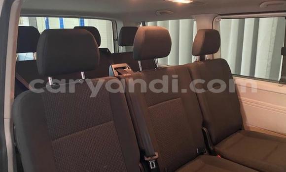 Acheter Occasion Voiture Volkswagen Transporter Blanc à Chipata, Zambie Acheter Occasion Voiture Volkswagen Transporter Blanc à Chipata, Zambie