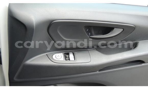 Acheter Occasion Voiture Mercedes‒Benz Vito Blanc à Chilanga, Lusaka Acheter Occasion Voiture Mercedes‒Benz Vito Blanc à Chilanga, Lusaka