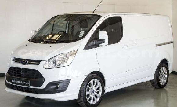 Acheter Occasion Voiture Ford Custom Blanc à Chililabombwe, Copperbelt