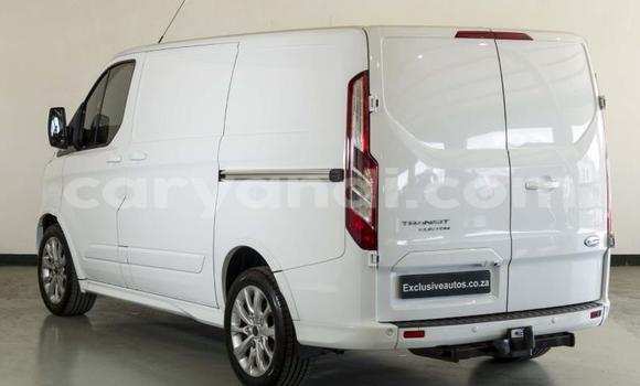 Buy Used Ford Custom White Car in Chililabombwe in Copperbelt Buy Used Ford Custom White Car in Chililabombwe in Copperbelt