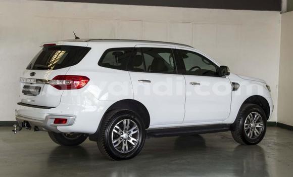 Buy Used Ford Everest White Car in Chinsali in Northern Buy Used Ford Everest White Car in Chinsali in Northern