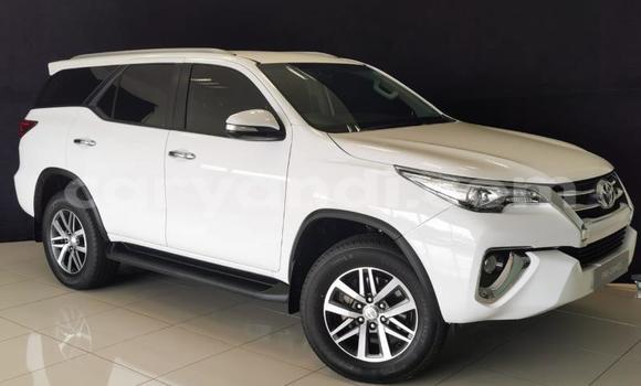 Buy Used Toyota Fortuner White Car in Choma in Southern Buy Used Toyota Fortuner White Car in Choma in Southern