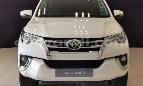 Buy Used Toyota Fortuner White Car in Choma in Southern Buy Used Toyota Fortuner White Car in Choma in Southern