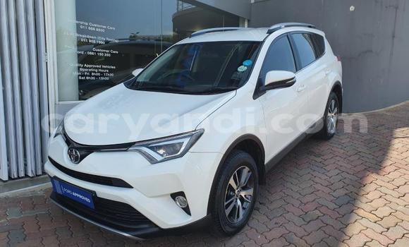 Buy Used Toyota Fortuner White Car in Choma in Southern Buy Used Toyota Fortuner White Car in Choma in Southern