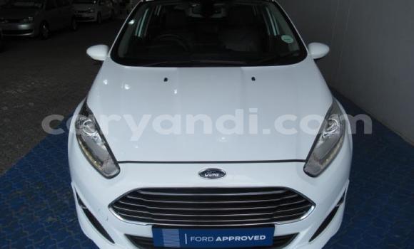Acheter Occasion Voiture Ford Fiesta Blanc à Chingola, Zambie Acheter Occasion Voiture Ford Fiesta Blanc à Chingola, Zambie