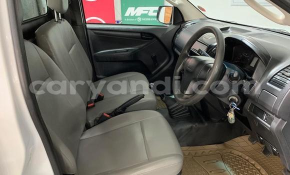 Acheter Occasion Voiture Isuzu KB Blanc à Chambishi, Copperbelt Acheter Occasion Voiture Isuzu KB Blanc à Chambishi, Copperbelt