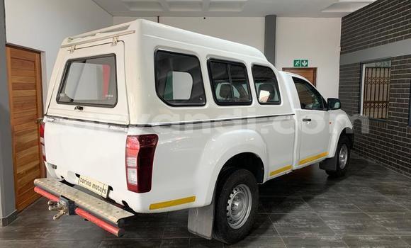 Acheter Occasion Voiture Isuzu KB Blanc à Chambishi, Copperbelt Acheter Occasion Voiture Isuzu KB Blanc à Chambishi, Copperbelt