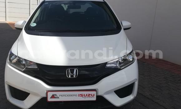 Buy Used Honda Jazz White Car in Chipata in Zambia Buy Used Honda Jazz White Car in Chipata in Zambia