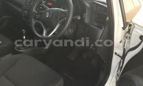 Buy Used Honda Jazz White Car in Chipata in Zambia Buy Used Honda Jazz White Car in Chipata in Zambia