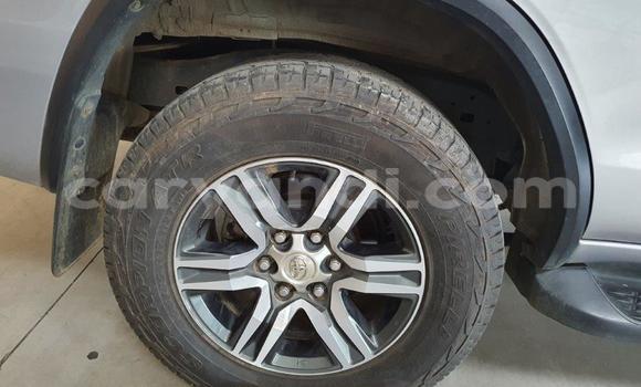 Nunua Ilio tumika Toyota Fortuner Nyingine Gari ndani ya Chingola nchini Zambia Nunua Ilio tumika Toyota Fortuner Nyingine Gari ndani ya Chingola nchini Zambia