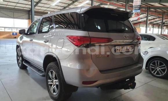 Nunua Ilio tumika Toyota Fortuner Nyingine Gari ndani ya Chingola nchini Zambia Nunua Ilio tumika Toyota Fortuner Nyingine Gari ndani ya Chingola nchini Zambia