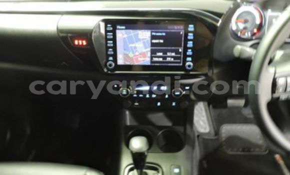 Acheter Occasion Voiture Toyota Hilux Blanc à Kabwe, Zambie Acheter Occasion Voiture Toyota Hilux Blanc à Kabwe, Zambie