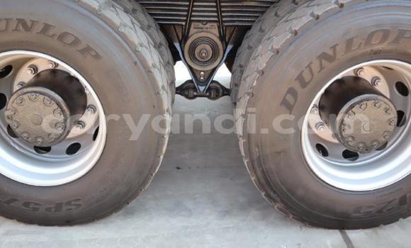 Nunua Ilio tumika Nissan UD Nyeupe Lori ndani ya Mongu nchini Magharibi Nunua Ilio tumika Nissan UD Nyeupe Lori ndani ya Mongu nchini Magharibi