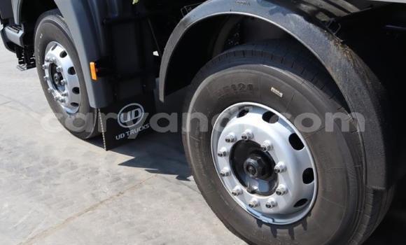 Nunua Ilio tumika Nissan UD Nyeupe Lori ndani ya Mongu nchini Magharibi Nunua Ilio tumika Nissan UD Nyeupe Lori ndani ya Mongu nchini Magharibi