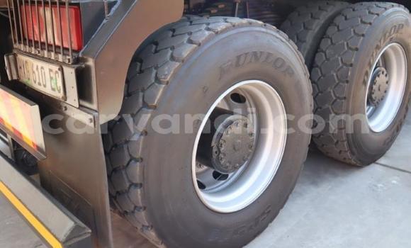 Nunua Ilio tumika Nissan UD Nyeupe Lori ndani ya Mongu nchini Magharibi Nunua Ilio tumika Nissan UD Nyeupe Lori ndani ya Mongu nchini Magharibi