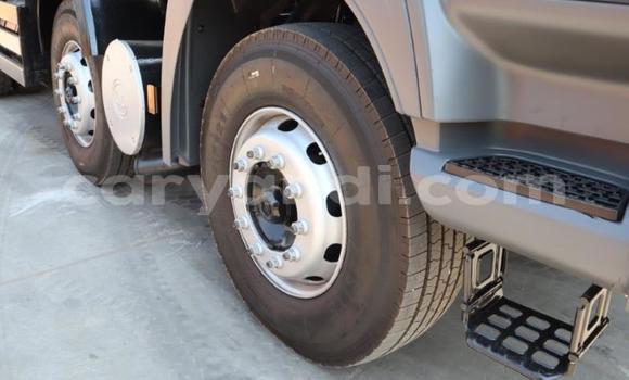 Nunua Ilio tumika Nissan UD Nyeupe Lori ndani ya Mongu nchini Magharibi Nunua Ilio tumika Nissan UD Nyeupe Lori ndani ya Mongu nchini Magharibi