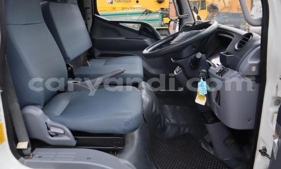 Acheter Occasion Utilitaire Mitsubishi Fuso Blanc à Mongu, Occidental Acheter Occasion Utilitaire Mitsubishi Fuso Blanc à Mongu, Occidental