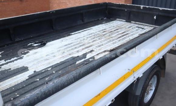 Buy Used Kia K7 White Car in Mongu in Western Buy Used Kia K7 White Car in Mongu in Western