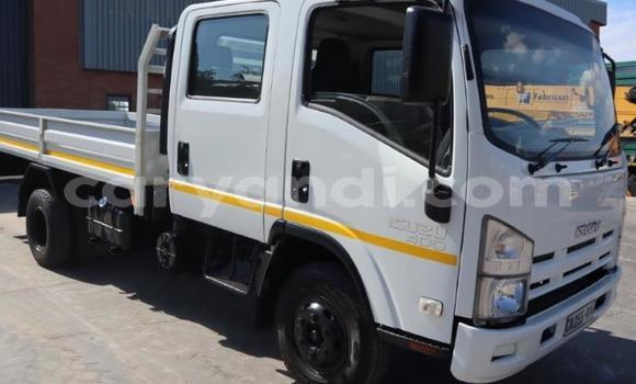 Tenga Tsaru Isuzu FTR 850 Chena Rori in Mongu in Western Tenga Tsaru Isuzu FTR 850 Chena Rori in Mongu in Western
