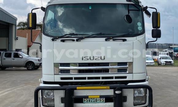 Tenga Tsaru Isuzu FTR 850 Chena Rori in Mongu in Western Tenga Tsaru Isuzu FTR 850 Chena Rori in Mongu in Western
