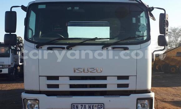 Buy Used Isuzu FTR 850 White Truck in Lusaka in Zambia Buy Used Isuzu FTR 850 White Truck in Lusaka in Zambia