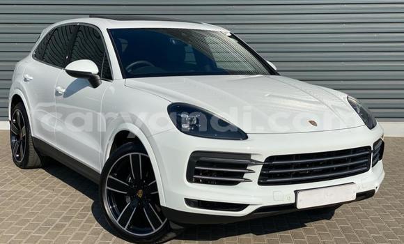 Buy Used Porsche Cayenne White Car in Kitwe in Zambia