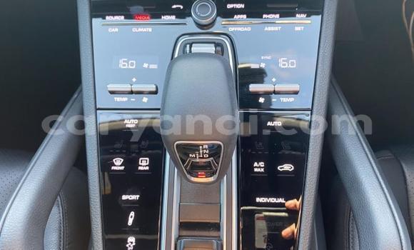 Nunua Ilio tumika Porsche Cayenne Nyeupe Gari ndani ya Kitwe nchini Zambia Nunua Ilio tumika Porsche Cayenne Nyeupe Gari ndani ya Kitwe nchini Zambia