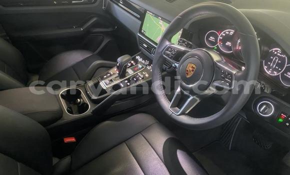Nunua Ilio tumika Porsche Cayenne Nyeupe Gari ndani ya Kitwe nchini Zambia Nunua Ilio tumika Porsche Cayenne Nyeupe Gari ndani ya Kitwe nchini Zambia
