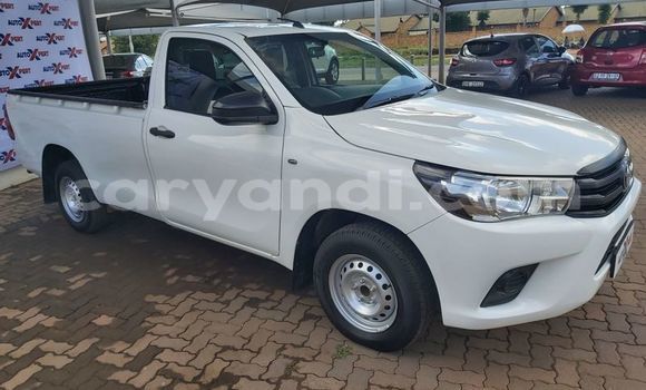 Buy Used Toyota Hilux White Car in Chingola in Zambia Buy Used Toyota Hilux White Car in Chingola in Zambia