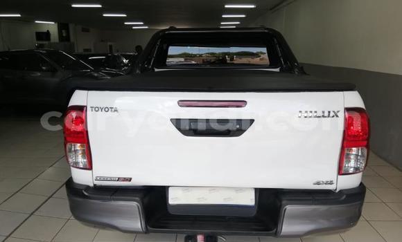 Tenga Tsaru Toyota Hilux Chena Mota in Kitwe in Zambia Tenga Tsaru Toyota Hilux Chena Mota in Kitwe in Zambia