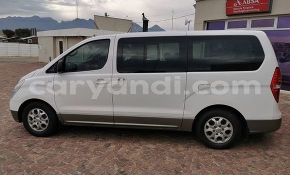 Buy Used Hyundai H1 White Car in Kitwe in Zambia Buy Used Hyundai H1 White Car in Kitwe in Zambia