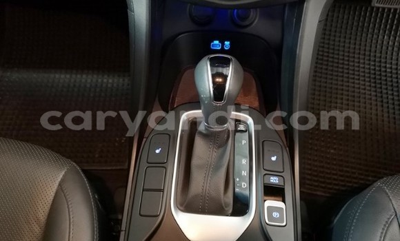 Buy Used Hyundai Santa Fe Red Car in Lusaka in Zambia Buy Used Hyundai Santa Fe Red Car in Lusaka in Zambia