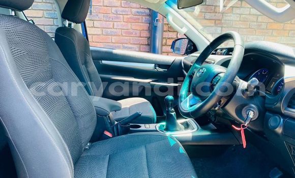 Tenga Tsaru Toyota Hilux Bhuruu Mota in Lusaka in Zambia Tenga Tsaru Toyota Hilux Bhuruu Mota in Lusaka in Zambia