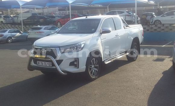 Buy Used Toyota Hilux White Car in Lusaka in Zambia Buy Used Toyota Hilux White Car in Lusaka in Zambia