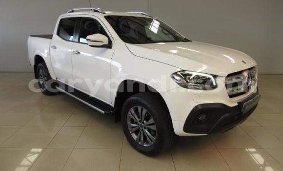Acheter Occasion Voiture Mercedes‒Benz X-klasse Concept Blanc à Chilanga, Lusaka Acheter Occasion Voiture Mercedes‒Benz X-klasse Concept Blanc à Chilanga, Lusaka