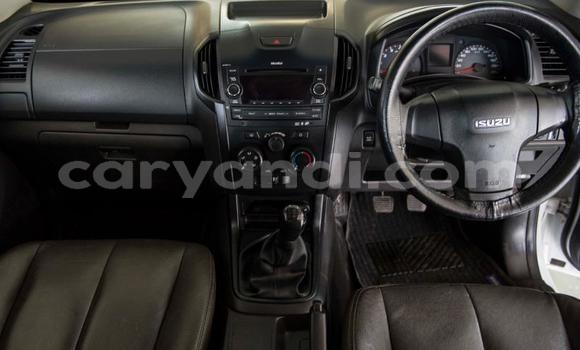 Buy Used Isuzu KB White Car in Chilanga in Lusaka Buy Used Isuzu KB White Car in Chilanga in Lusaka