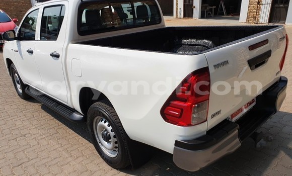 Tenga Tsaru Toyota Hilux Chena Mota in Chipata in Zambia Tenga Tsaru Toyota Hilux Chena Mota in Chipata in Zambia