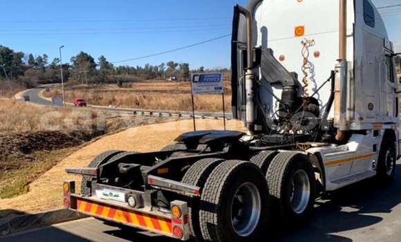 Buy Used Caterpillar 120 White Truck in Chingola in Zambia Buy Used Caterpillar 120 White Truck in Chingola in Zambia