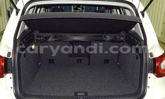 Acheter Import Voiture Volkswagen Touareg Blanc à Lusaka, Zambie Acheter Import Voiture Volkswagen Touareg Blanc à Lusaka, Zambie