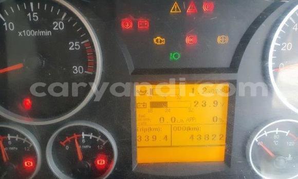 Nunua Ilio tumika Mercedes–Benz 2644 Nyeupe Lori ndani ya Chilanga nchini Lusaka Nunua Ilio tumika Mercedes–Benz 2644 Nyeupe Lori ndani ya Chilanga nchini Lusaka