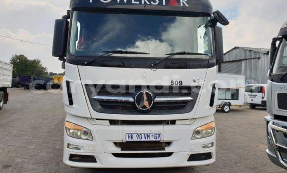 Nunua Ilio tumika Mercedes–Benz 2644 Nyeupe Lori ndani ya Chilanga nchini Lusaka Nunua Ilio tumika Mercedes–Benz 2644 Nyeupe Lori ndani ya Chilanga nchini Lusaka