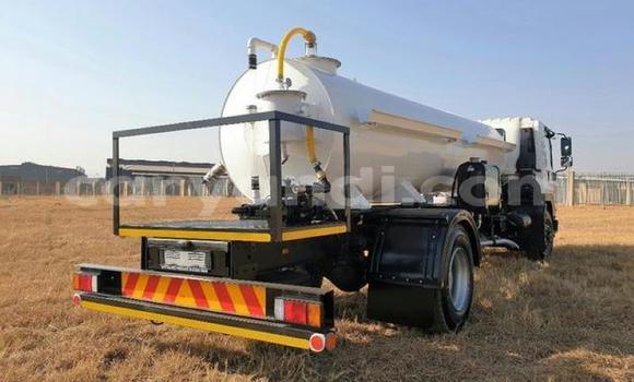 Buy Used Isuzu FTR 850 White Truck in Chinsali in Northern Buy Used Isuzu FTR 850 White Truck in Chinsali in Northern