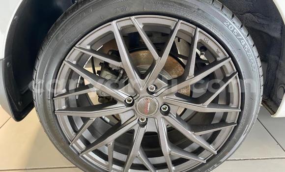 Acheter Occasion Voiture Hyundai i20 Gris à Livingstone, Zambie Acheter Occasion Voiture Hyundai i20 Gris à Livingstone, Zambie