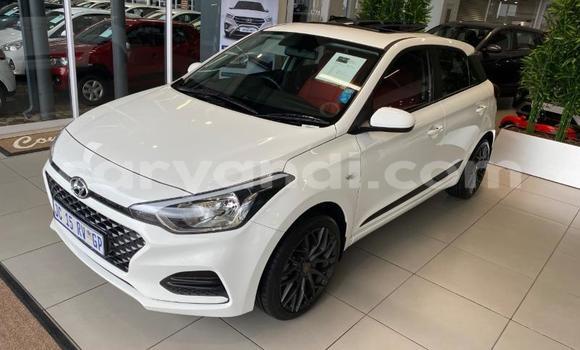 Acheter Occasion Voiture Hyundai i20 Gris à Livingstone, Zambie Acheter Occasion Voiture Hyundai i20 Gris à Livingstone, Zambie
