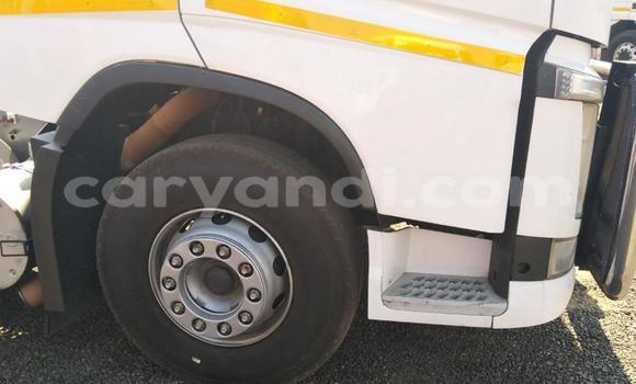 Buy Used Volvo F4 White Truck in Choma in Southern Buy Used Volvo F4 White Truck in Choma in Southern