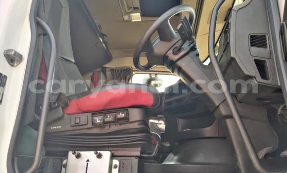 Buy Used Volvo F4 White Truck in Choma in Southern Buy Used Volvo F4 White Truck in Choma in Southern