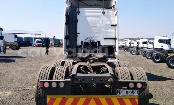 Buy Used Volvo F4 White Truck in Choma in Southern Buy Used Volvo F4 White Truck in Choma in Southern