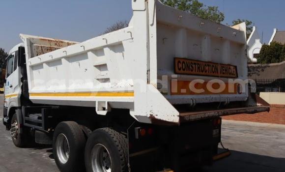 Buy Used Nissan UD White Truck in Chilanga in Lusaka Buy Used Nissan UD White Truck in Chilanga in Lusaka