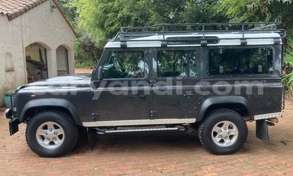 Buy Used Land Rover Defender Black Car in Lusaka in Zambia Buy Used Land Rover Defender Black Car in Lusaka in Zambia